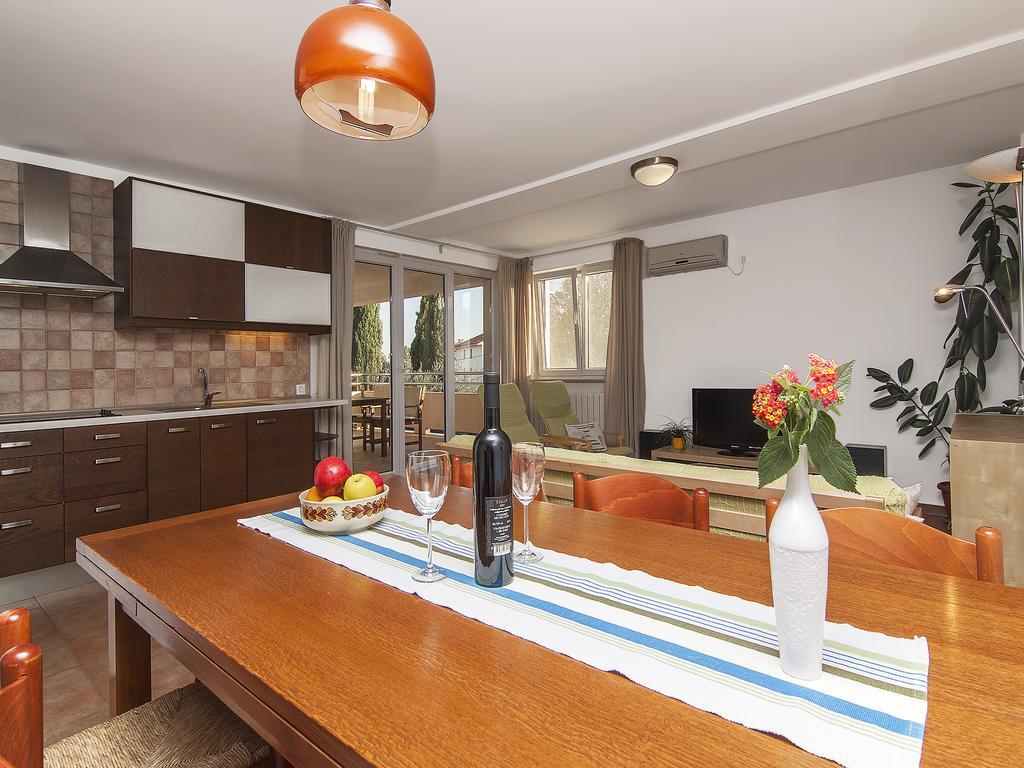 Apartments Ceja Near Sea Medulin Dış mekan fotoğraf